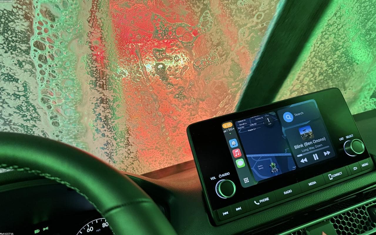 Modern car wash tunnel and equipment